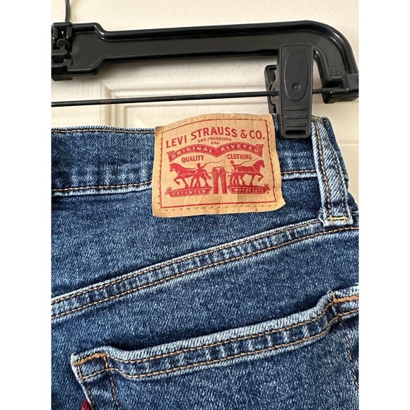 Levi's Wedgie Straight Jean Denim Distressed Medium Wash Button Fly Size 26 - Picture 6 of 6